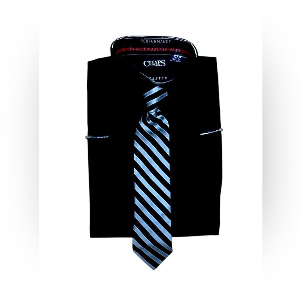 NWT - CHAPS -dress shirt and matching tie set